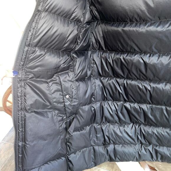 BURBERRY Black Puffer Coat BURBERRY Black Puffer Coat BURBERRY Black Puf… - Picture 13 of 16